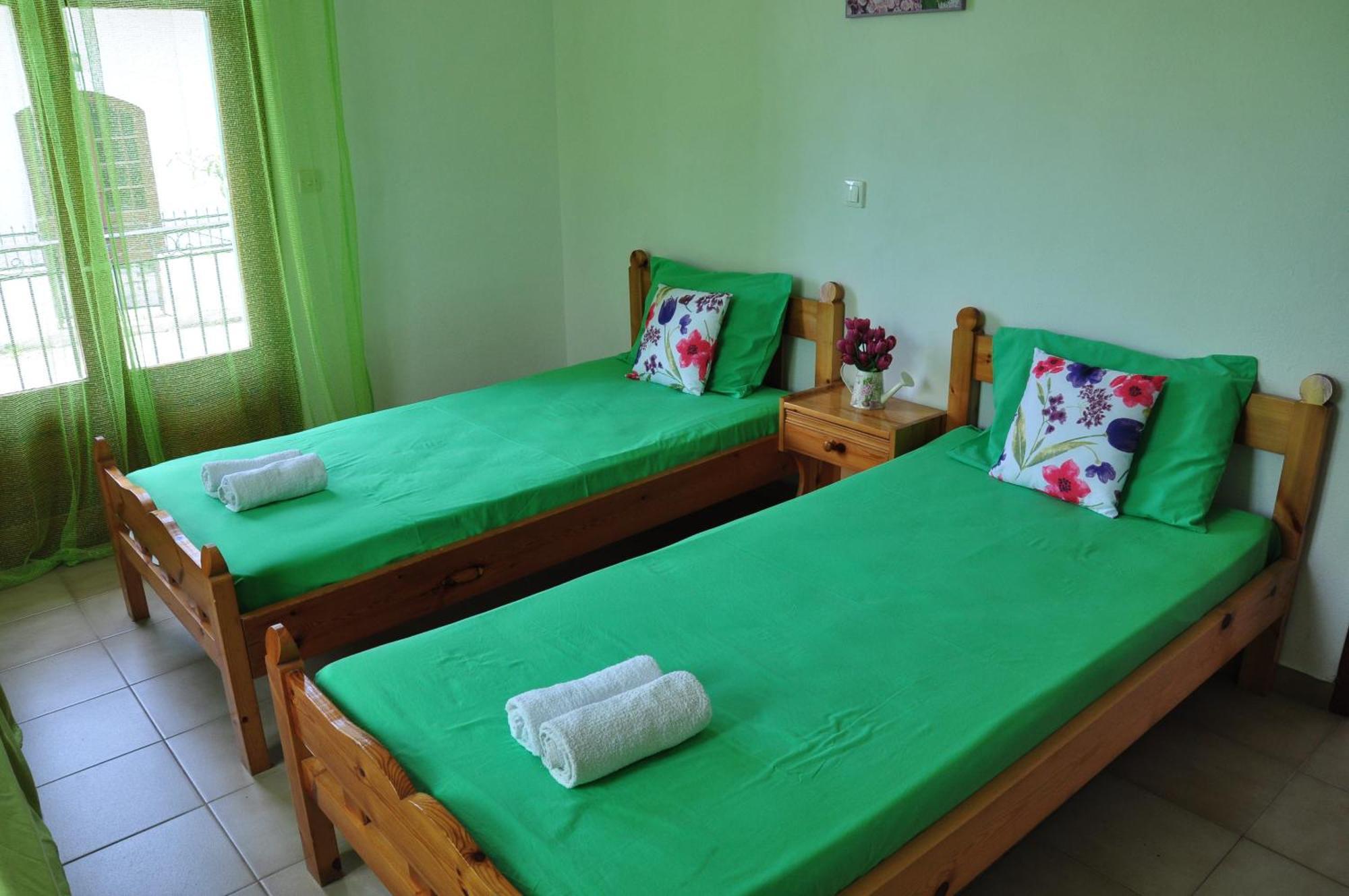 איפסוס Paraskevi Apartments מראה חיצוני תמונה