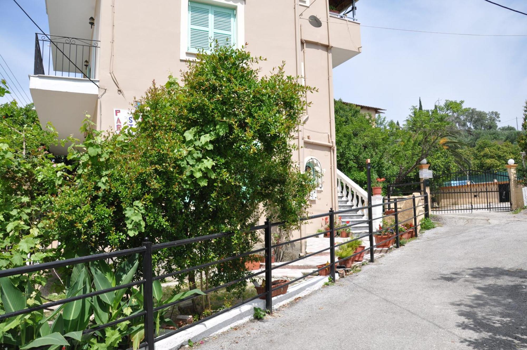 איפסוס Paraskevi Apartments מראה חיצוני תמונה