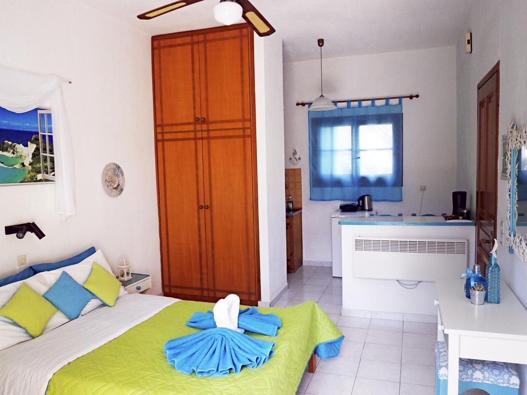 איפסוס Paraskevi Apartments מראה חיצוני תמונה